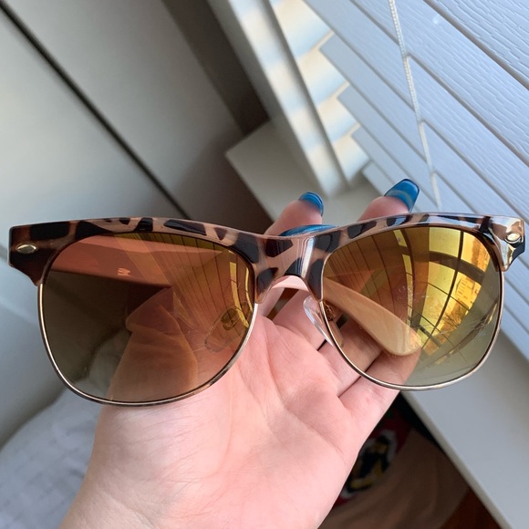 Leopard Print and Light Pink Sunglasses - Picture 1 of 4